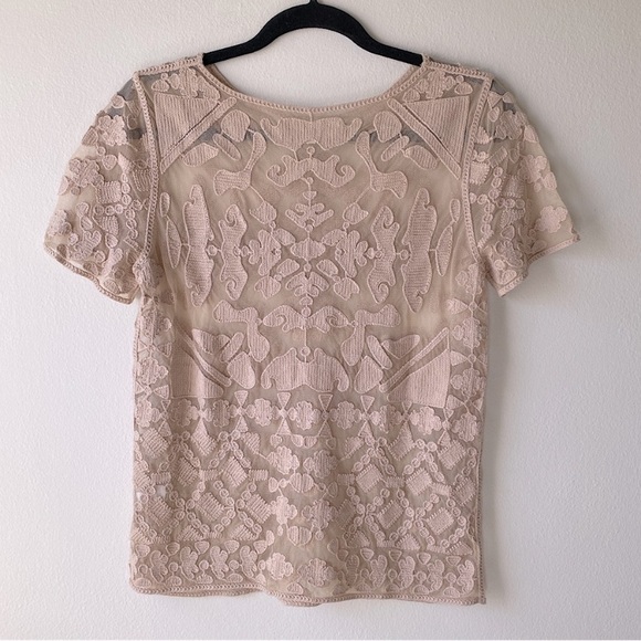ANTHROPOLOGIE EVERLEIGH EMBROIDERED SHORT SLEEVE TOP ROMANTIC BOHO Beige Pink S - Picture 2 of 7